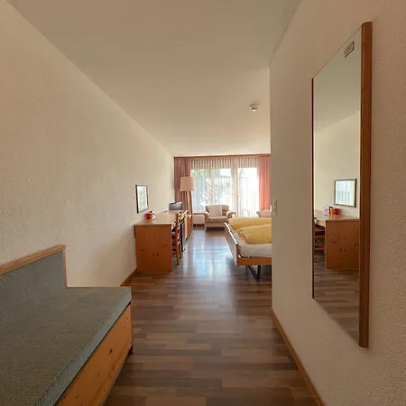 Aeschipark 4*