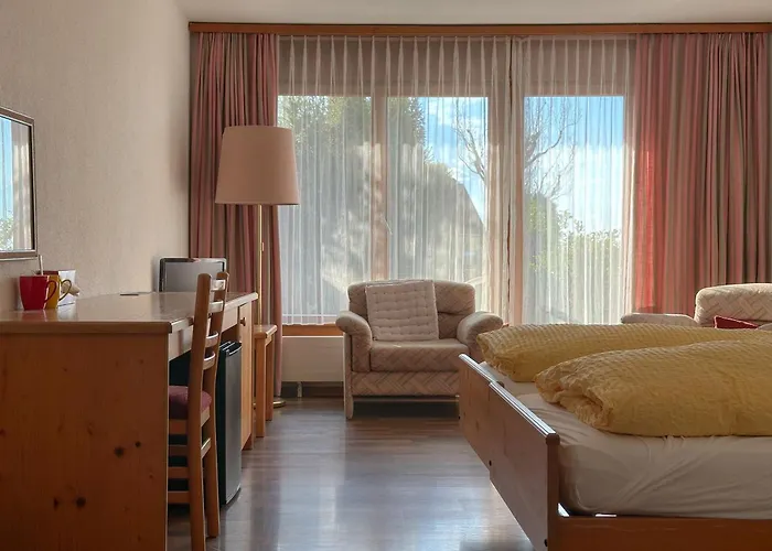 Aeschi Park מלון Aeschi Bei Spiez