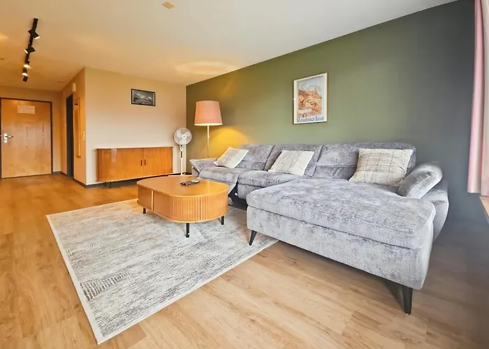 Hotel Aeschi Park 4*