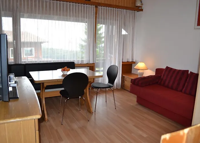 מלון Aeschi Park 4*