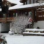 Hotel Aeschi Park 4*
