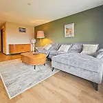 Hotel Aeschi Park 4*