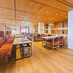 Aeschi Park Hotel