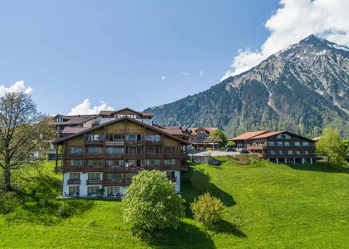 Aeschi Park Hotel 4*